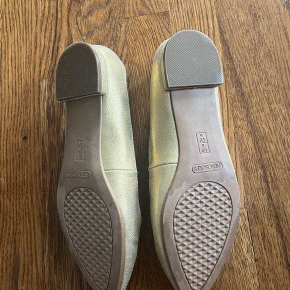 Aerosoles antiqued gold flats size 8 - Picture 3 of 5